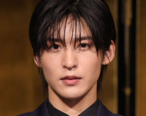 『NHK紅白』視聴率が30％割れで「歴代ワースト」の屈辱…“決別宣言”Snow Manは真裏で日本記録更新の皮肉