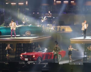 「股ゴム話」や「検尿」の話題も！ KinKi Kids 66回目の東京ドーム公演で泣き＆笑い