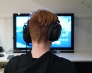 亡くなった少年、オンラインゲームのコミュニティで「死ぬことを指示」されていた