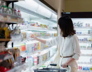 消費の癖を知ればムダ買いを防げる　解けば知れる「行動経済学クイズ」