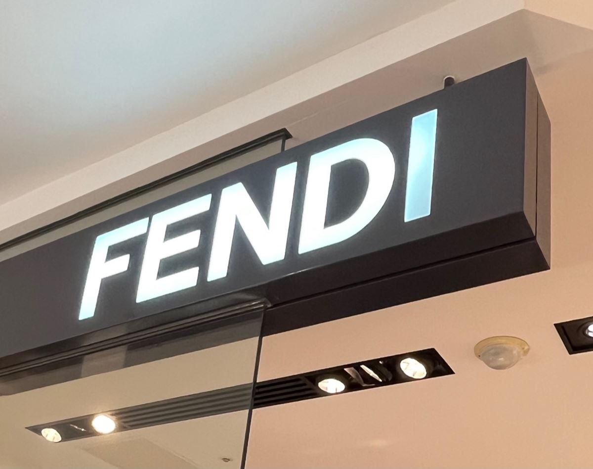 「#目黒蓮がフェンディと過ごすローマ」が話題！　FENDIが推し活の聖地に