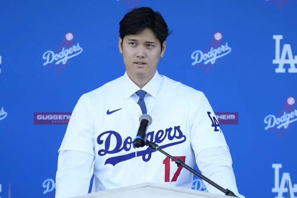 【鑑定済】大谷翔平入団会見　評価最高評価 大谷翔平が入団会見前に訪ねた「超カリスマ美容師」“独特すぎる”カット