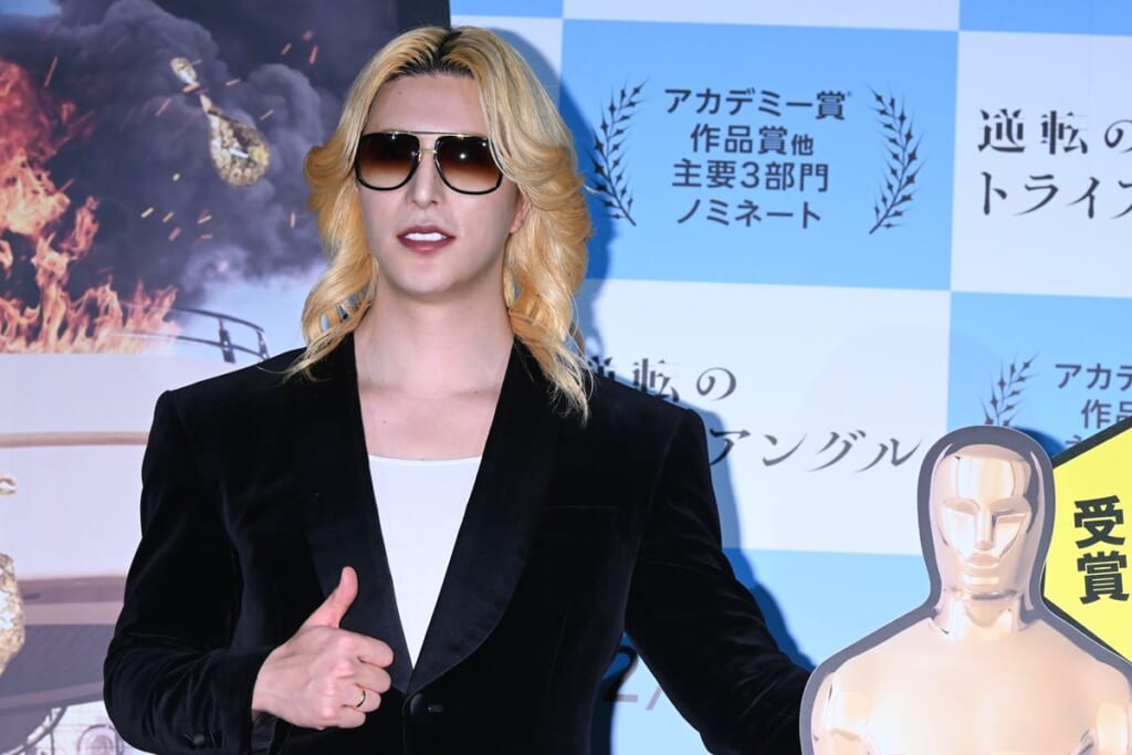 “ホストに100万使った客がカップ麺を買って帰る”ことへのROLANDの見解が物議「もし自分の子だったら」