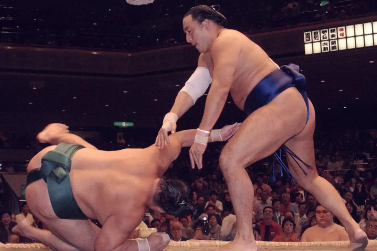 元関脇・寺尾 引退間際に夫人に語っていた「最初で最後のお願い