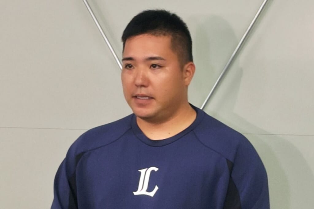 「もっと早く謝罪すべき」「歓迎できない」山川穂高　“不義理”な入団で西武＆SB、双方のファンから不満噴出