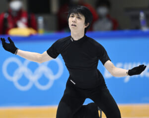 羽生結弦　マネージャー母の“密着ぶり”に識者は「共依存関係を築いてしまう」
