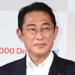 「メンタルお化けすぎる」岸田首相　派閥解散に“ブチギレ”麻生氏の隣でも「余裕のスマイル」に衝撃
