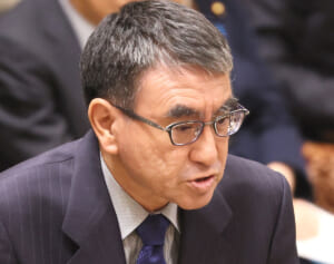 「電波も電源もないなかどうしろと？」河野太郎　被災地へのマイナンバーカード活用法指南が波紋