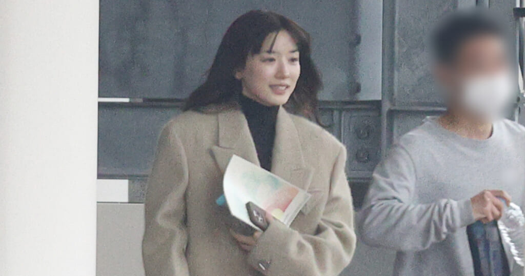 永野芽郁 元男性マネと2度の密会報道、ブログで意味深反論…不倫報道から1年も変わらぬ「奔放で強気な生活」