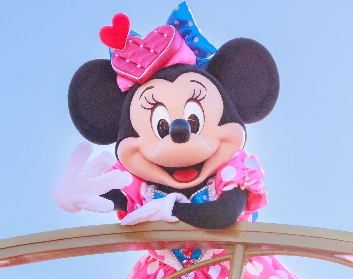 東京ディズニーランド「ミニーがピンクの魔法をかけた！」