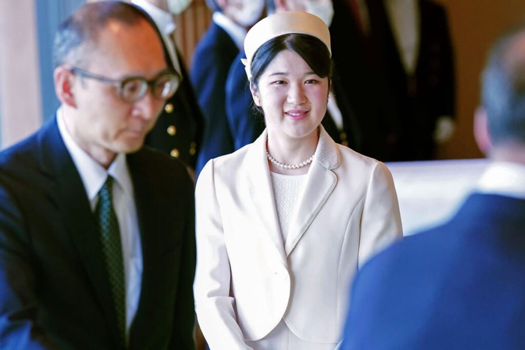 愛子さま　“食事会デビュー”に称賛の嵐！政府からも期待される「アフリカとの架け橋」