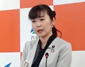 「ほんとズレてる」こども家庭庁のベビーシッター割引券施策に違和感殺到！立憲・小沢議員は「業者をかませ、裏金に」指摘