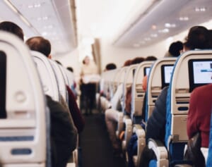 「となりで自慰行為をしていた」と少女に告発された医師　裁判で無罪