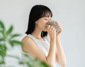 花粉症には「ほうじ茶＋煎り黒豆」！「ほうじ茶＋α」で不調に合わせて自宅でかんたん漢方茶