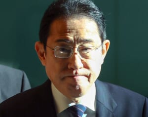 岸田首相 4月“クビ”も…「親財務省」議員が集結で、背後で進む消費税増税19％