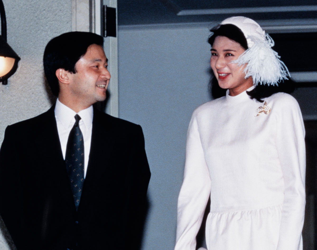 雅子さま 陛下と32回目のバレンタイン！94年砂漠での2ショットほか愛の軌跡を振り返る