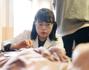 7浪して53歳で医師に！　貴子先生語る「小中学校ではずっとクラス最下位でした」