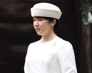 愛子さま「回答期限ギリギリまで考え抜いて」　雅子さまから受け継がれた文章に対する真摯な姿勢