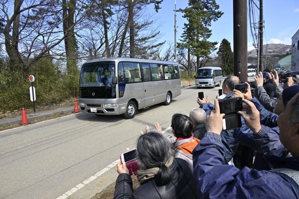 雅子さま　バスの乗車位置を逐一変更されていた！能登半島地震の被災者を励ました“神対応”