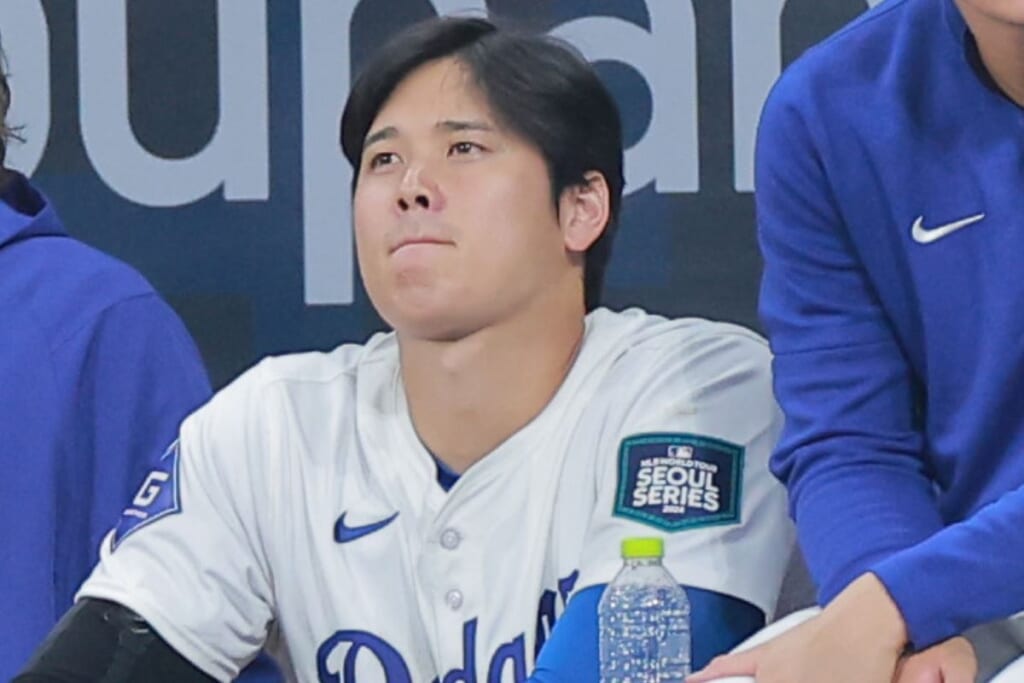 大谷翔平はロッカールームで激しく動揺、真美子さんは涙…水原一平の“裏切り”に見せた「夫婦の憔悴」