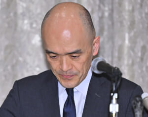 「神経ずぶとすぎ」宝塚歌劇団　“手紙だけ”で謝罪すませたパワハラ上級生らに批判殺到