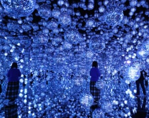 世界初の仕掛けがいっぱい！チームラボボーダレスが麻布台ヒルズに復活
