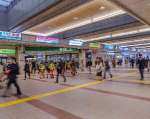 「今どきこんなことある？」定期券求める駅の大行列が話題…並ばずに買う方法をJRに聞いた