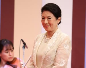 雅子さま　春の園遊会にかけた“休日返上”のご準備…初出席の愛子さまへも細やかに指導