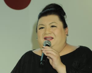 マツコも驚愕『夜ふかし』出演“43歳アイドル”が「可愛すぎる」と話題　本人反応「全部私がかっさらってく」