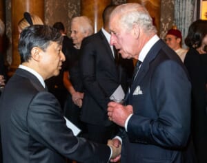 天皇陛下　国王とキャサリン妃ががん闘病のなか訪英計画が復活…英王室との“家族同然”の絆