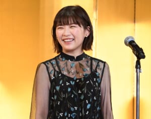 伊藤沙莉　“顔芸”話題の裏で8年通い続ける「小顔サロン」驚愕の“お値段”は？