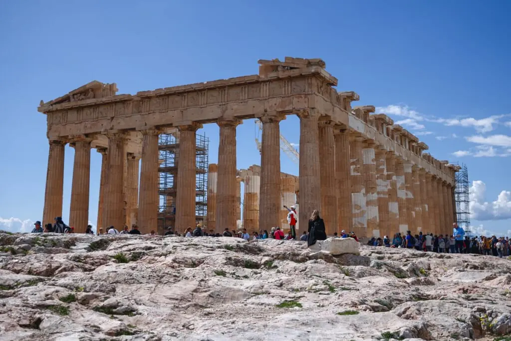佳子さま　ギリシャご訪問に“観光旅行”と批判再燃の懸念…前回ペルーでは「語彙力がない」と批判噴出