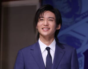 目黒蓮　9万円財布が完売、ビールも1週間で100万ケース！旧ジャニ逆風でも20億円の「めめ売れ経済効果」