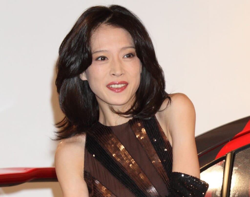 《バラエティ出演にファン歓喜》中森明菜　帯状疱疹で一時は引きこもり生活も…闘病乗り越え辿り着いた“完全復活”