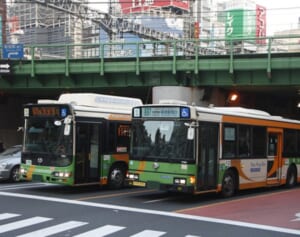 「免許返納を後悔」全国に拡大する“路線バス廃止”に住民悲鳴！都市部でも続出「自分が買い物難民になるとは」