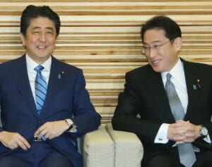 「日本の貧困化はアベノミクスに責任」有識者が怒り告発　年収500万円世帯は実質60万円の収入減に