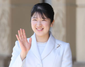 マスク越しでもほほ笑みオーラが！専門家が解説する「愛子さまスマイル」の秘密