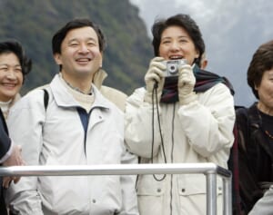 雅子さま　陛下とお互いの写真を撮り合われて…ご成婚31周年の“デート”アルバム