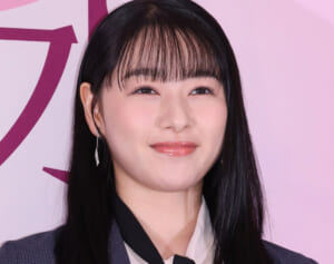 「こりゃすごい」人気清純派女優のイメージ覆す“大胆近影”にファン衝撃「綺麗なヒップ」「岡山のピーチ姫」