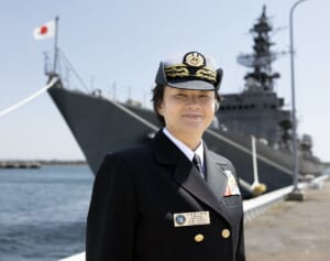 口癖は「国を守る、国民を守る」の海上自衛隊海将・近藤奈津枝さん　持ち歌は振り付けも完璧な『女々しくて』