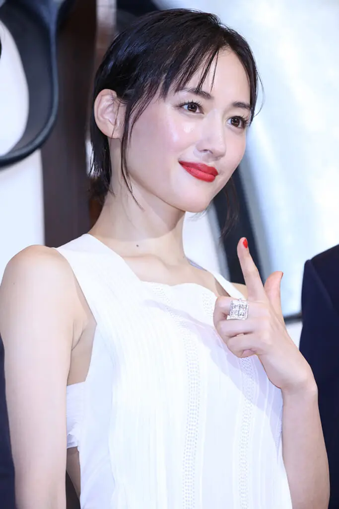 「まあ事実だったってことで」SNSで波紋広げる『Golden SixTONES』綾瀬はるか全カットの“真相”