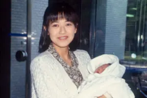 石川秀美 明菜と合同誕生会から39年、長女ハワイ移住で“2拠点”生活