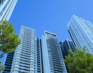 「何様だよ」都内高級マンション　Amazon宅配業者への“角バッグ禁止”求める張り紙に批判殺到…管理会社は「逸脱した表現があった」と撤去