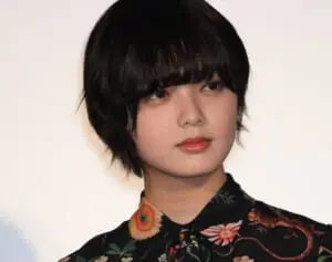 「恐怖音声」平手友梨奈　15分間ずっと「謎の9文字」を連呼…突然の音声配信での“不可解行動”にファン騒然