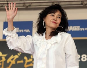 柏原芳恵（58）　略奪愛、9年の白血病介護…80歳の事実婚夫と寿司デートまでの波乱生活