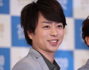 「一瞬、翔くんに見えなかった」櫻井翔の“激変若返り”ショットにネット衝撃