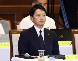 「何の反省もしてねえな」斎藤知事　会見で冒頭から“実績アピール”の無反省ぶりにネットあ然