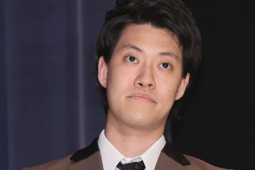 「松本人志のこと？」粗品　不倫芸人への“痛烈ダメ出し”にネット騒然