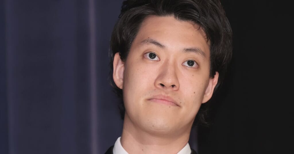 「なんやこいつら」粗品 番組ゲストの人気アイドルの態度にブチ切れ…“挨拶なし”に「舐めてんなと思った」と怒りあらわ、あのちゃんも「やる気がないように見えた」