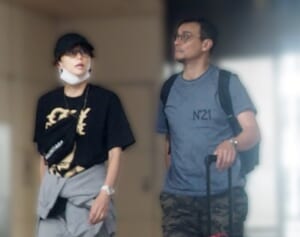 《深刻な体調懸念のなか》米倉涼子　持病、恩人との別れ支えたアルゼンチン人恋人が帰国延期の不穏…2人で部屋探し、左手薬指に指輪の“夫同然”パートナー